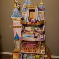 Kidkraft disney royal celebration sales dollhouse